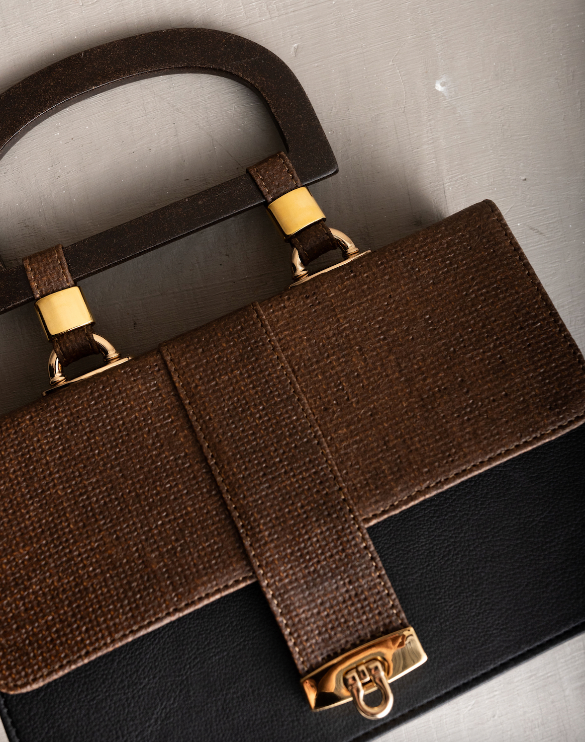 NOPCAF PURSE WITH COFFEE GRAINS WASTE HANDLE