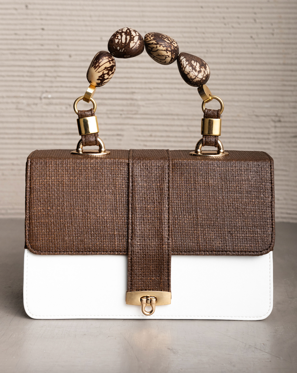 NOPCAF PURSE WITH TAGUA SEEDS HANDLE