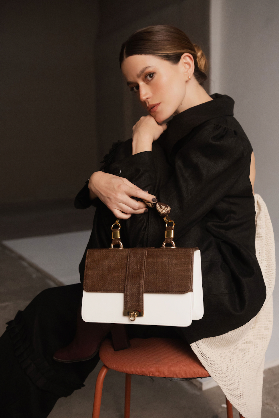 NOPCAF PURSE WITH TAGUA SEEDS HANDLE