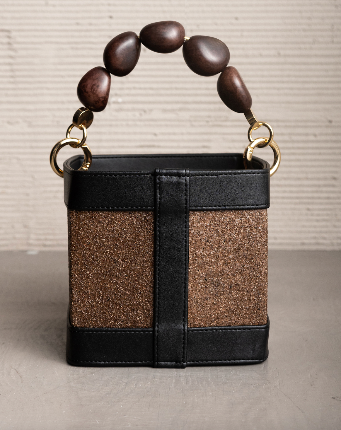 SELVIA PURSE WITH TAGUA SEEDS HANDLE