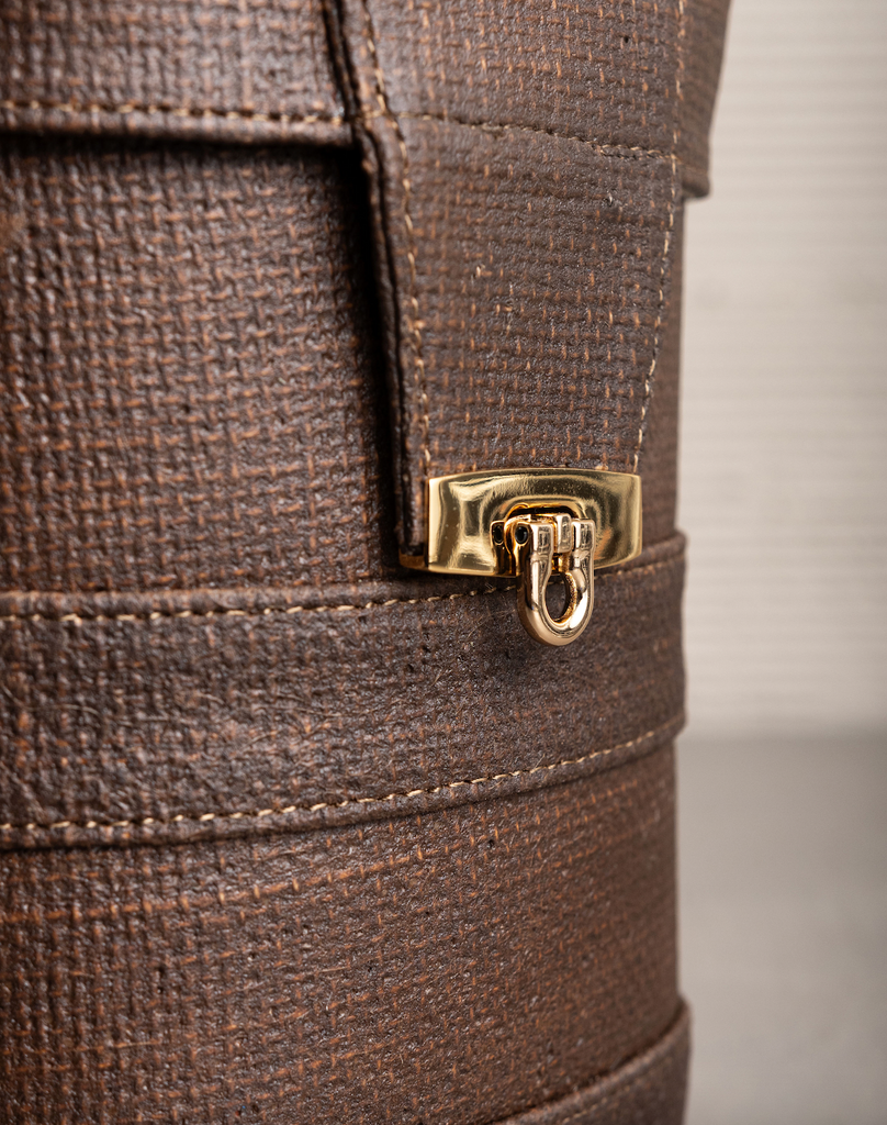 TERRACA PURSE WITH COFFEE GRAINS WASTE HANDLE