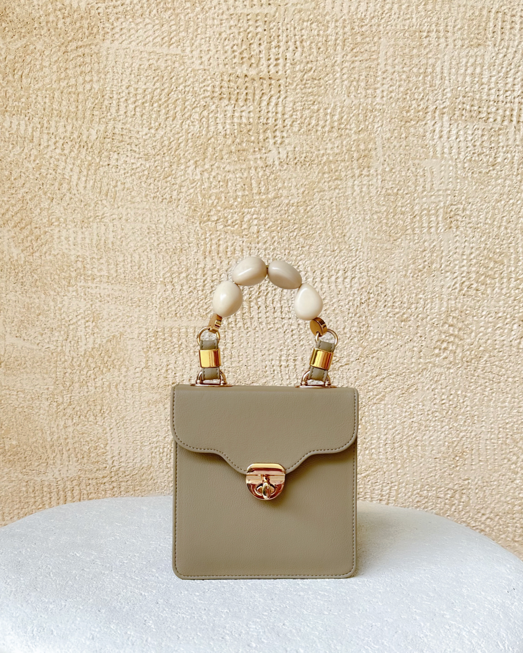 Taupe Vitta Petals Cactus Line with White Tagua Handle