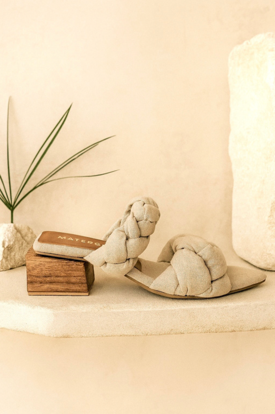 CREAM TAVARA SANDALS